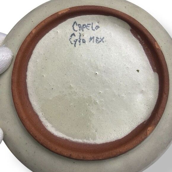 Two Capelo Studio Guanajuato 6” Mexican Pottery Wall Plates Fruits Signed - Picture 5 of 9